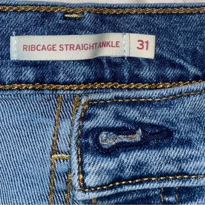 Levis ribcage straight ankle jeans.